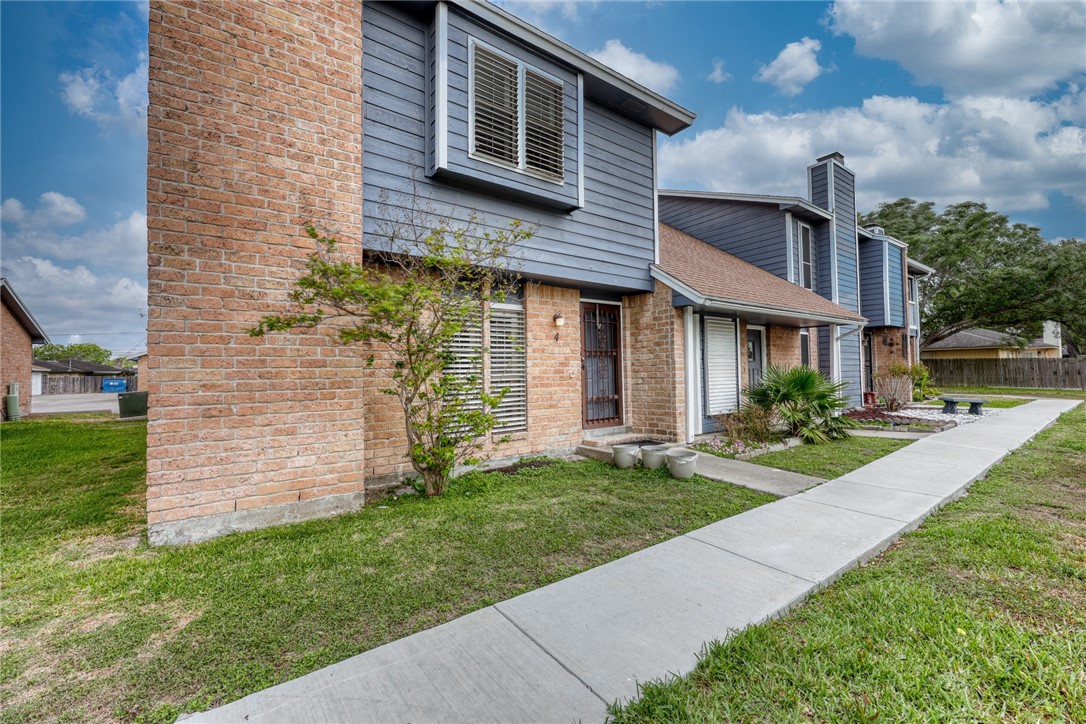 7130 Everhart 4 — photo