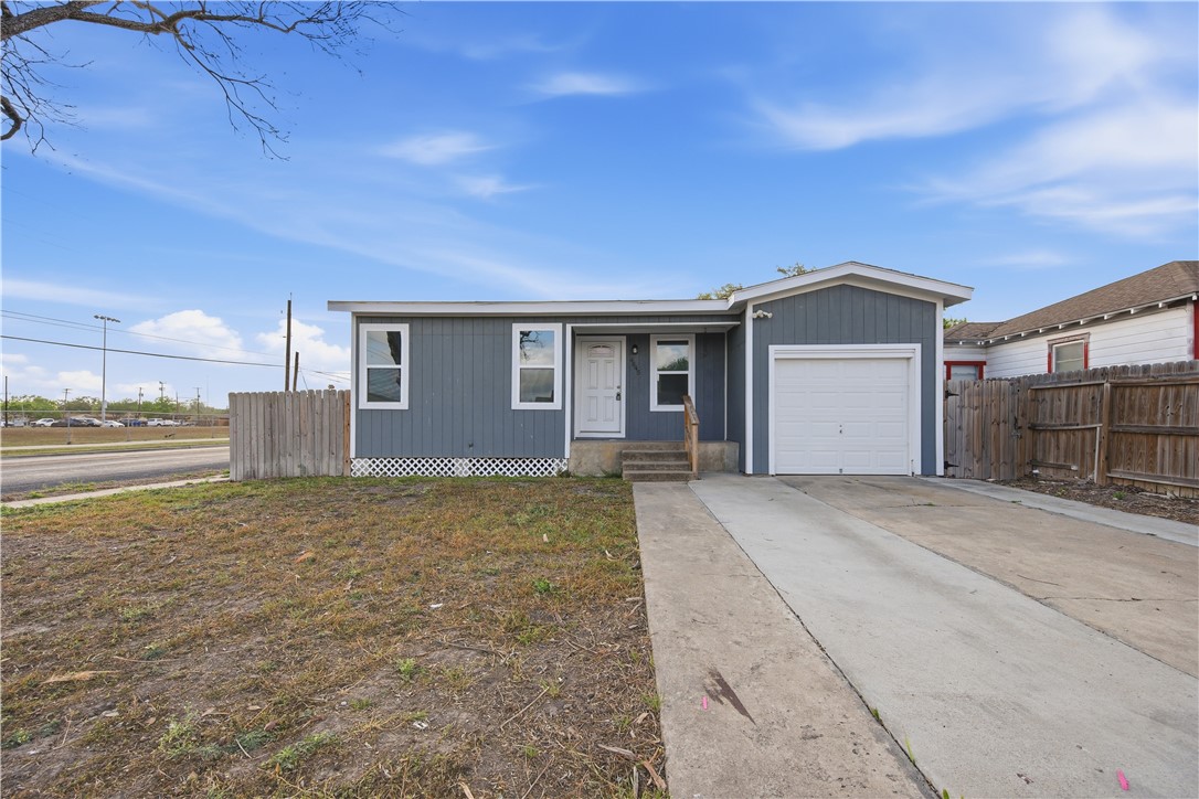 4845 Johnston Dr — photo