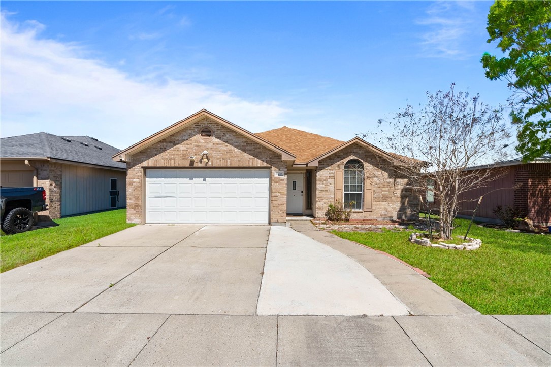 6718 Riding Wind Dr — photo
