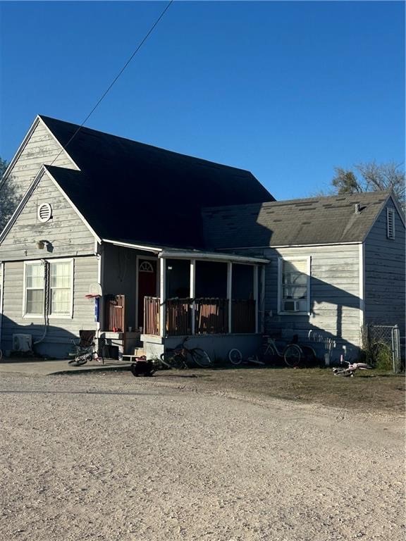 207 Mcgloin St — photo
