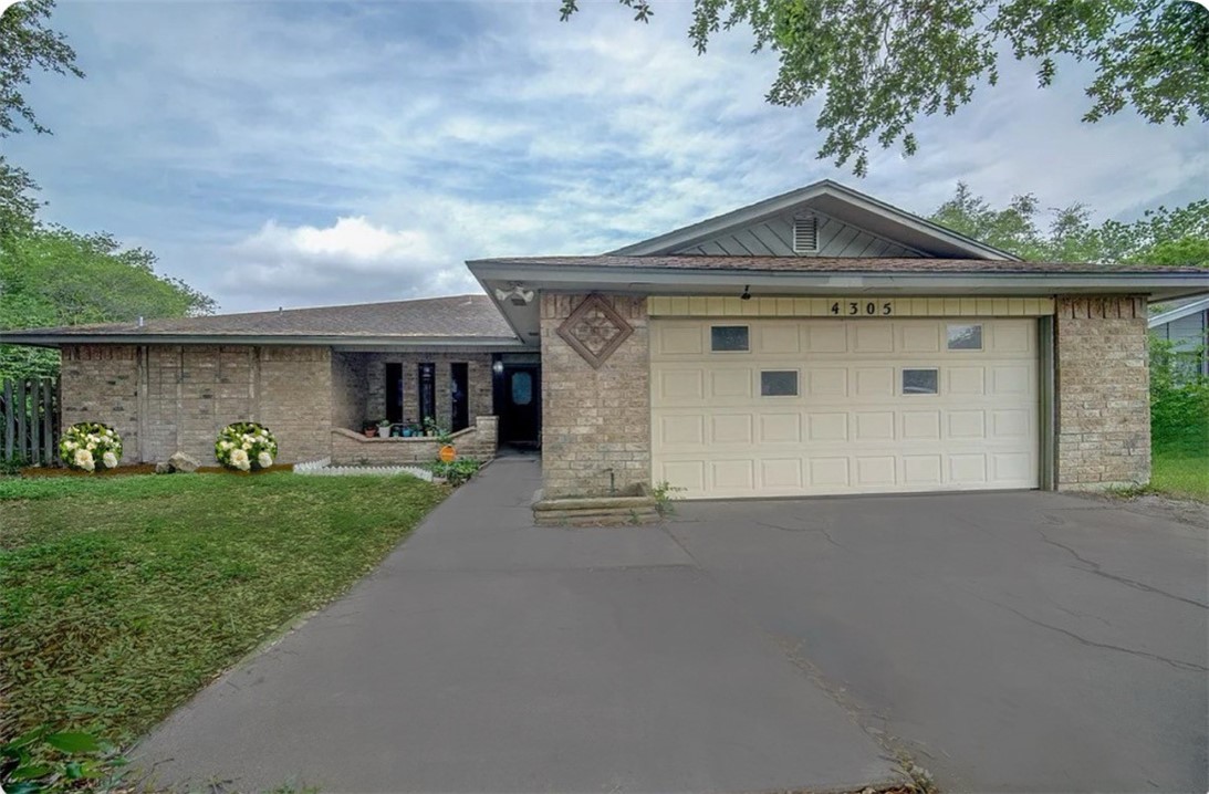 4305 Lavaca River Ct — photo