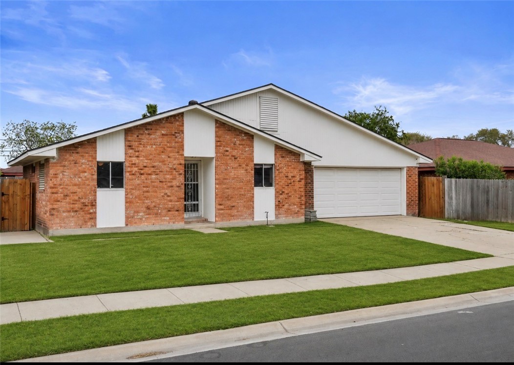 5721 Cresthaven Dr — photo
