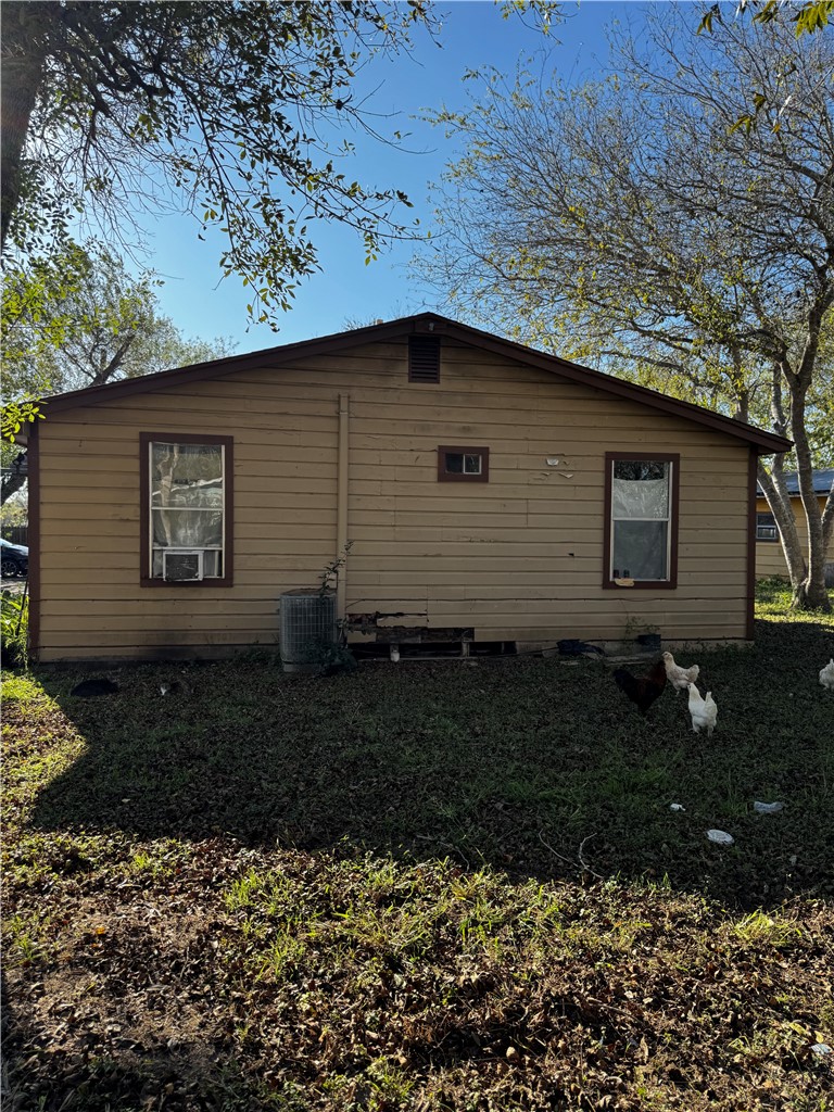 2899 Third Road, Beeville, TX 78102 — photo 2