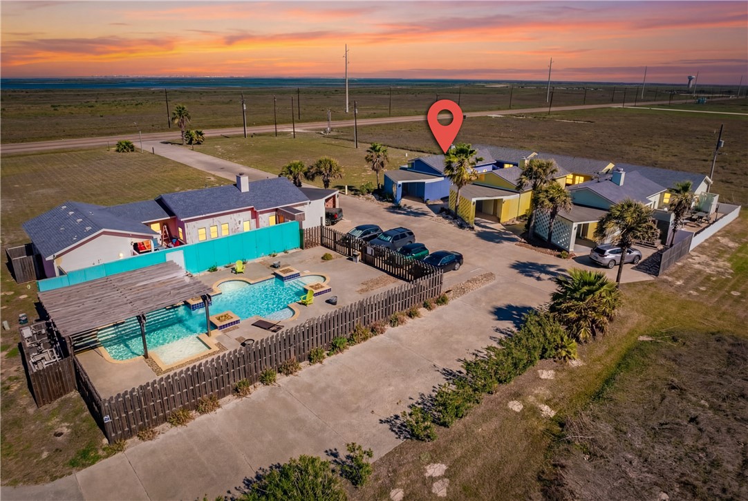 6233 State Highway 361 3 — photo
