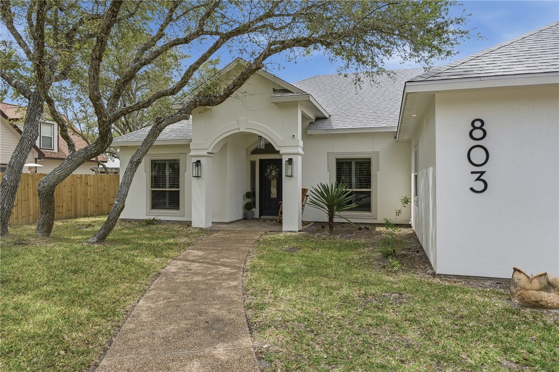 803 Buena Vista Dr — photo