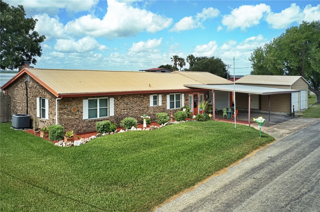 116 Sunset Dr — photo