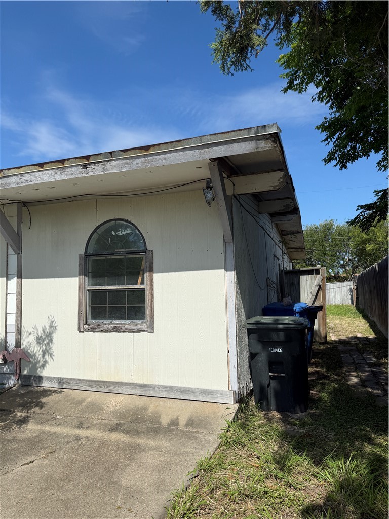 Home in Corpus Christi, TX 78412 — photo 3
