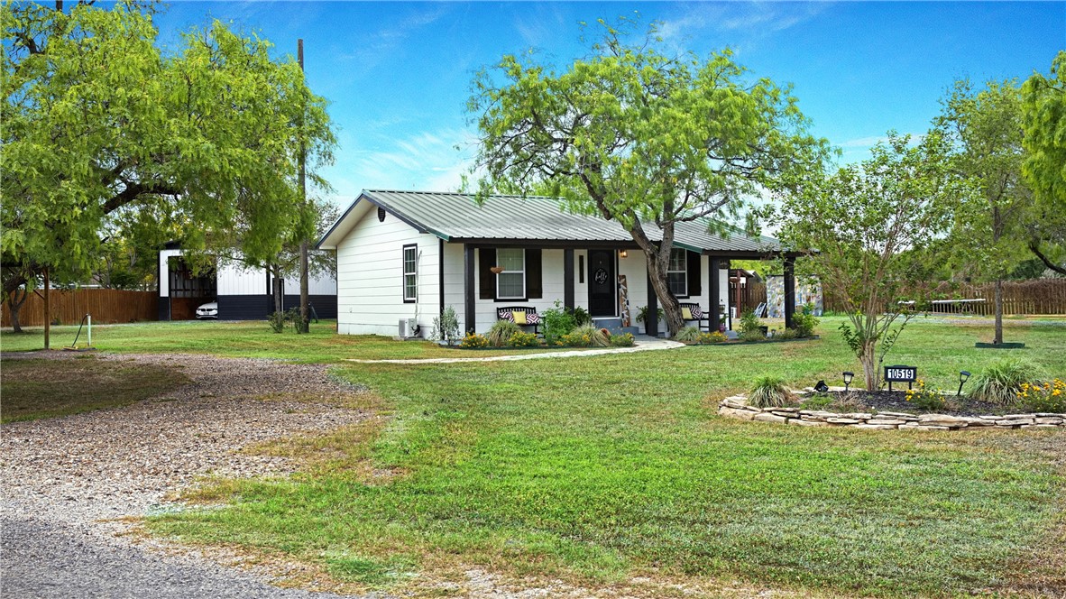 10519 County Road 2343 — photo