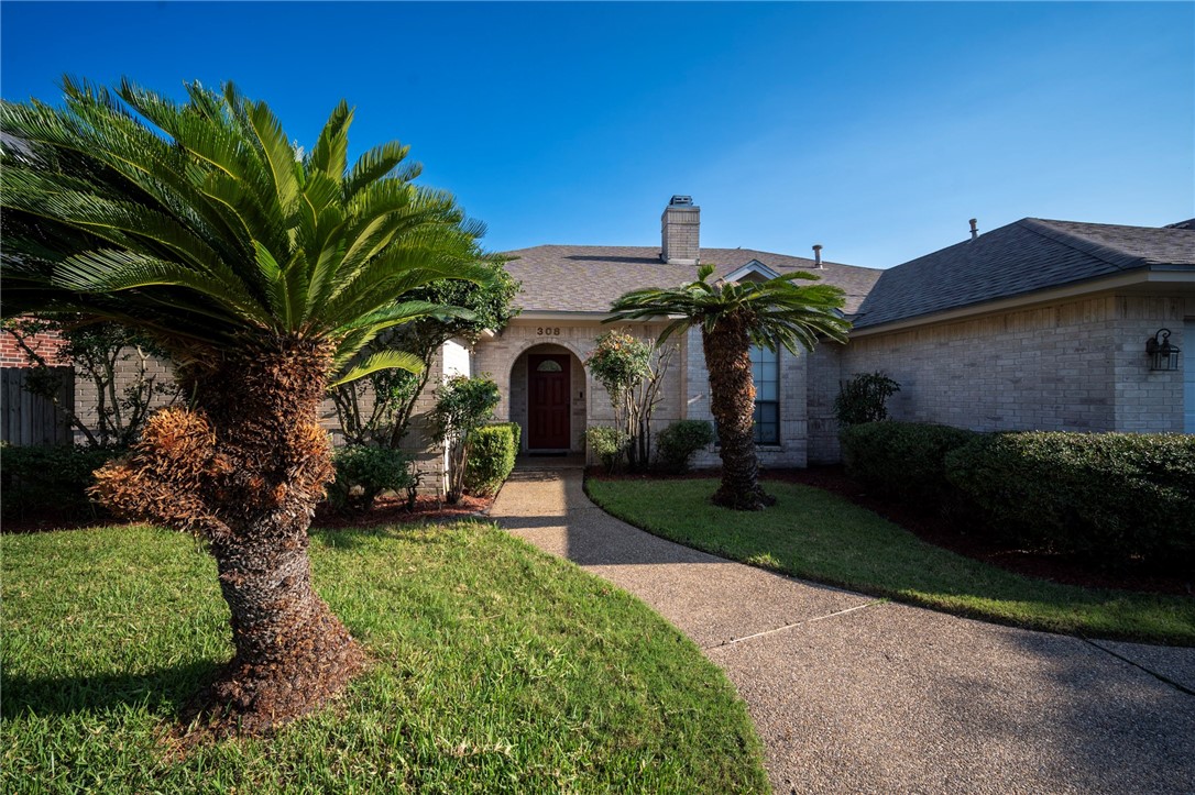 308 Sea Gate Dr — photo