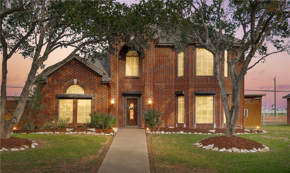 7014 Adbury Dr — photo