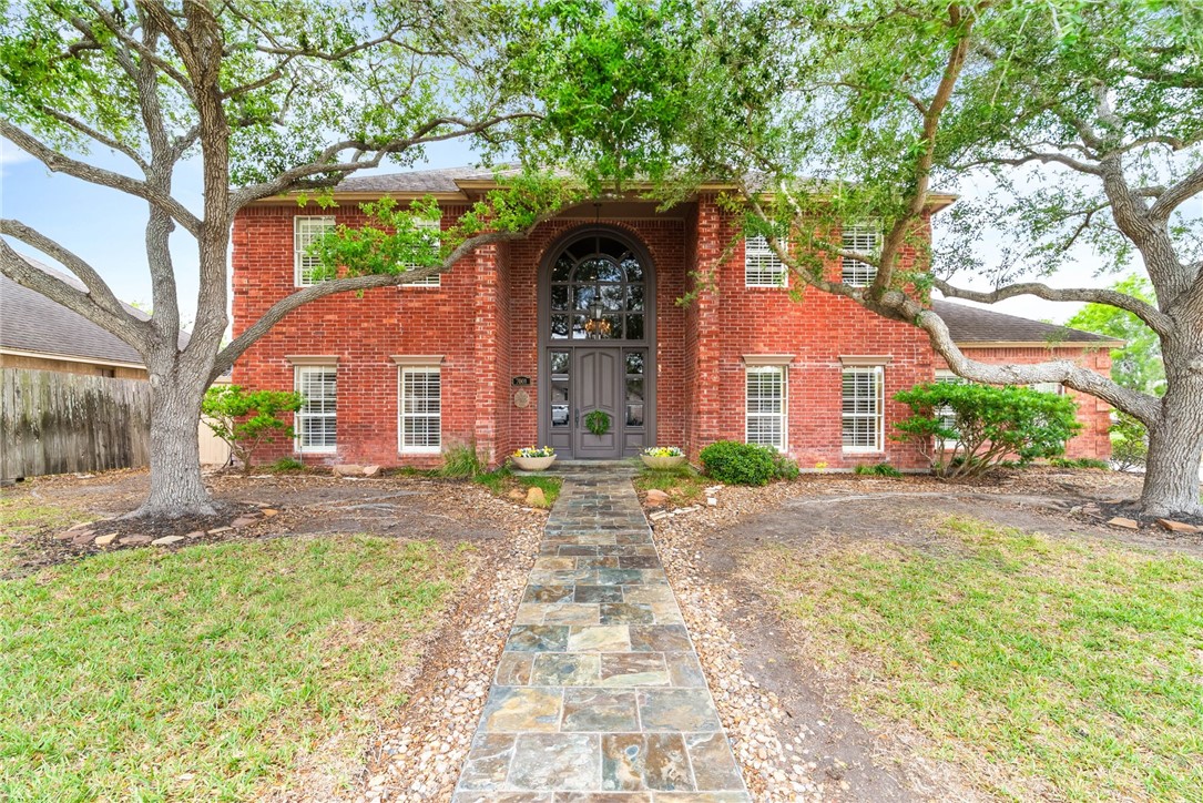 7001 Bevington Dr — photo