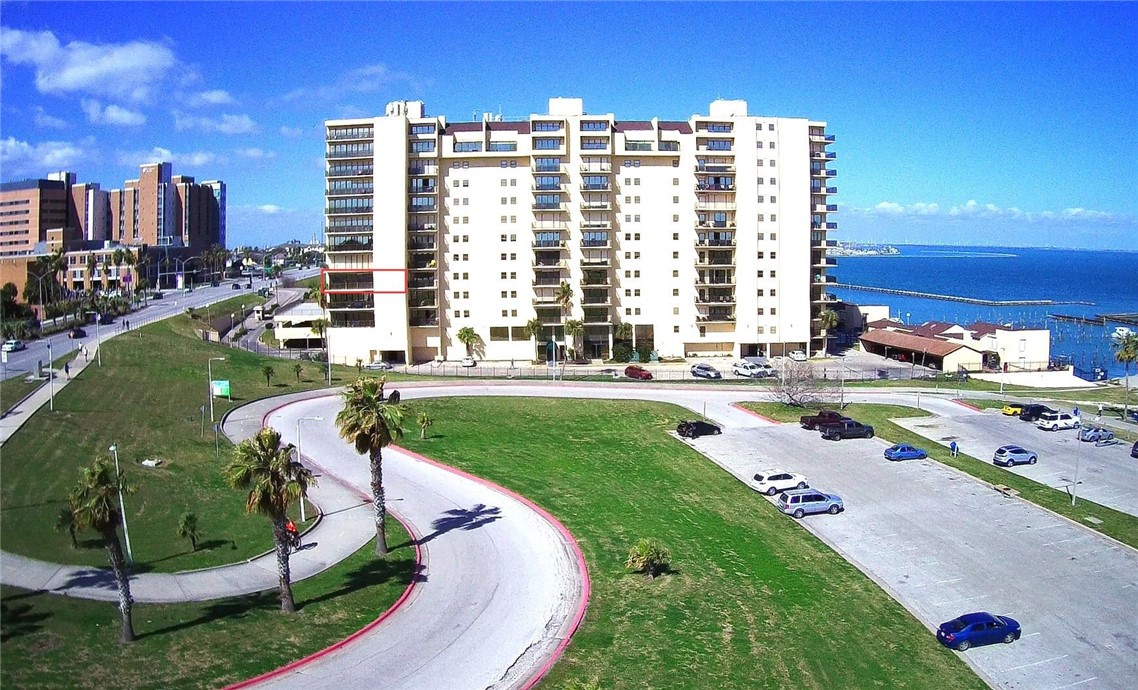 1400 Ocean Dr 403-C — photo