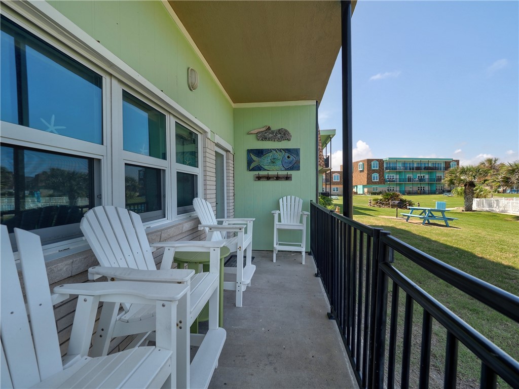 700 Island Retreat 33 — photo