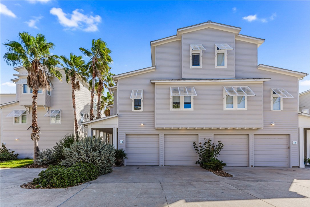 3700 Island Moorings Pkwy 13 — photo