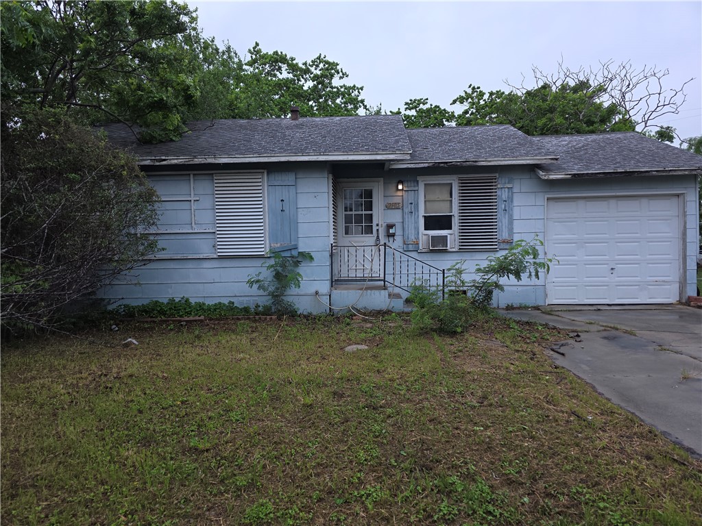 2105 Shirley Dr — photo