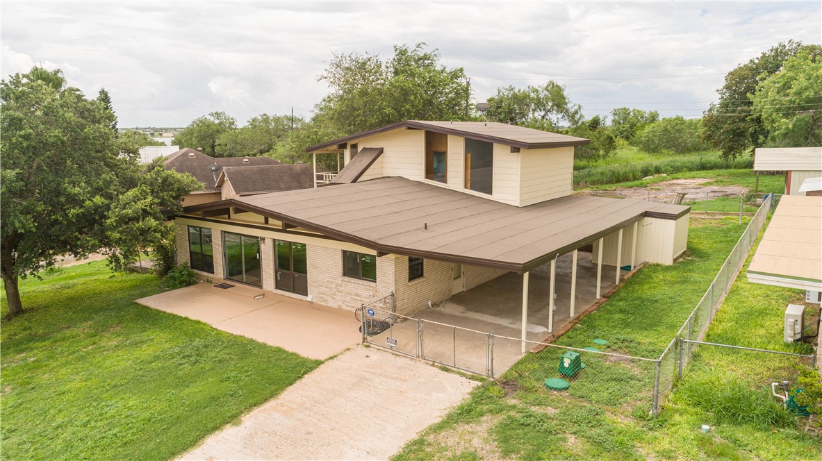 143 Trail Ridge Dr — photo
