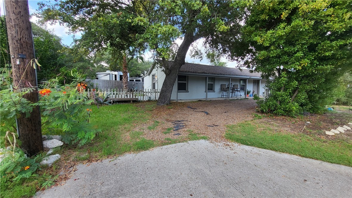 2222 State Highway 361 — photo