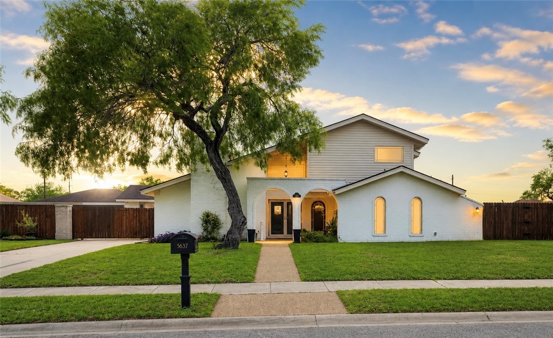 3637 Castle River Dr — photo