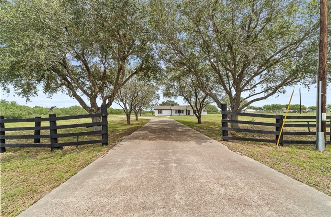 15330 FM 3089 — photo