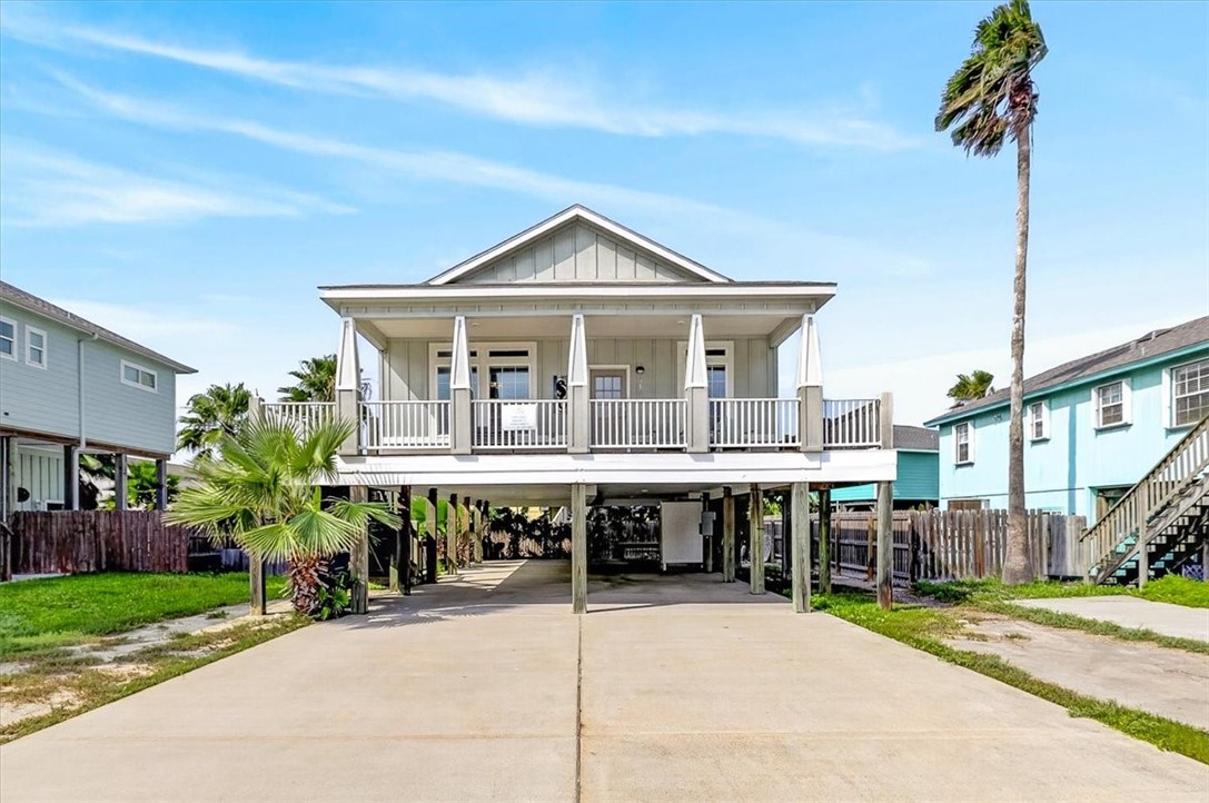 618 Dolphin Cr — photo
