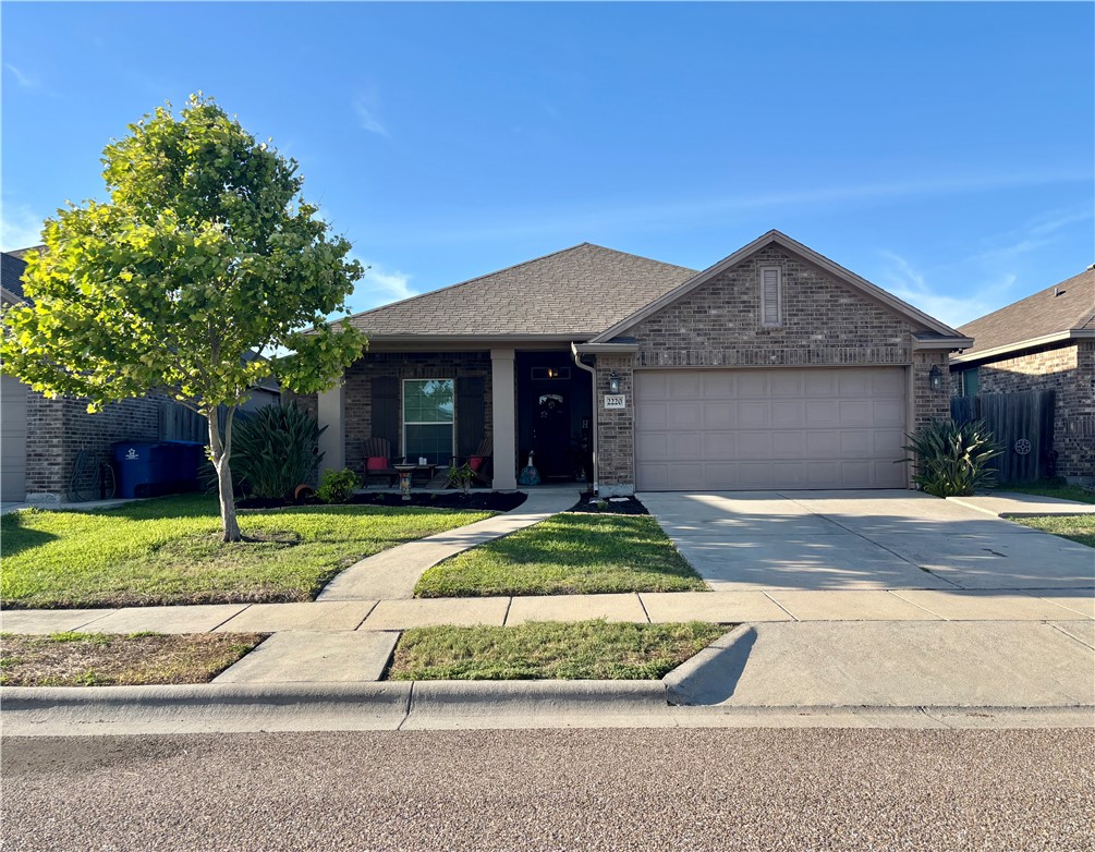 2220 Mangrove Dr — photo