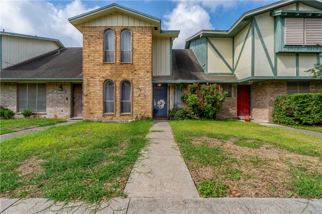 4002 Oak Forest Dr G — photo