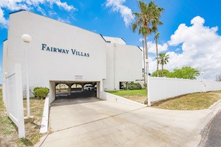 14401 Commodores Dr 200 — photo