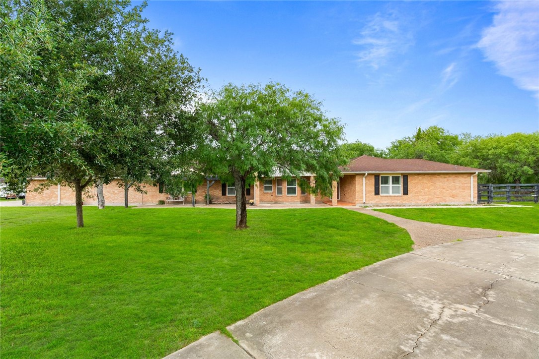 4662 County Road 2221 — photo