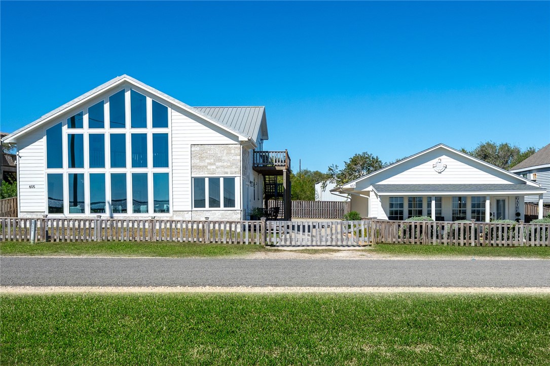 605 & 607 Copano Bay Dr — photo