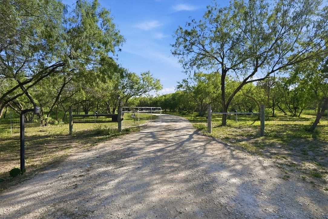 6137 Main, Mathis, TX 78368 — photo 2
