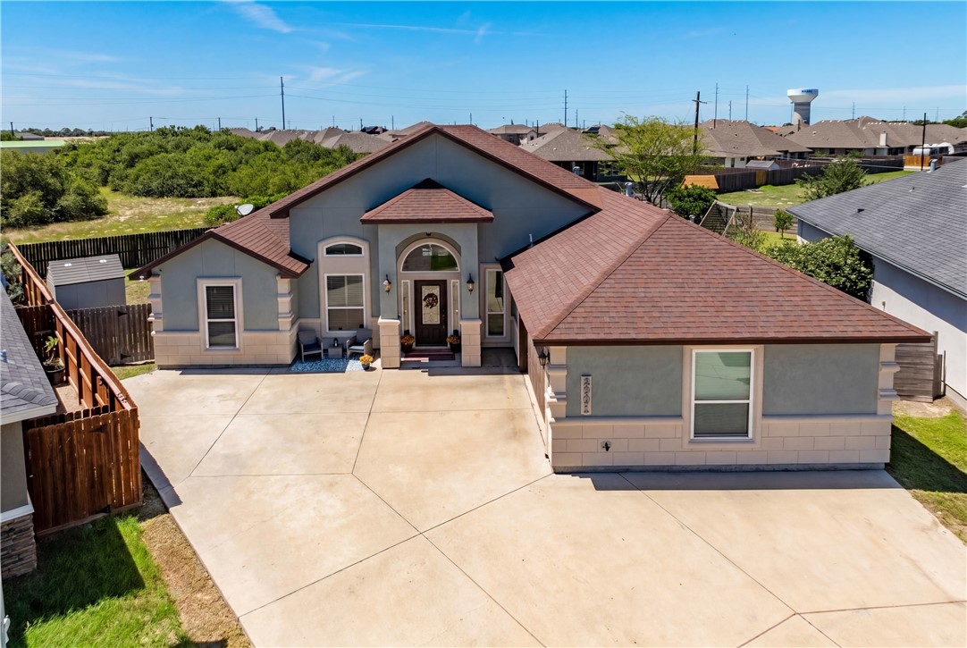 2501 Mahbi Dr — photo