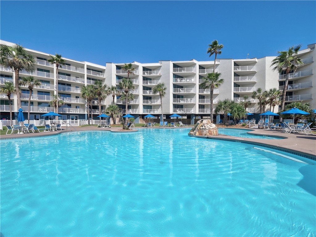 800 Sandcastle Dr 129 — photo