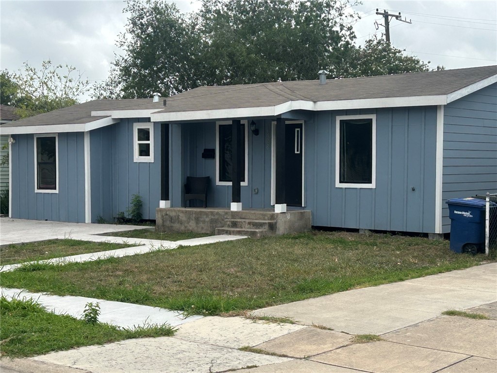 Home in Corpus Christi, TX 78415 — photo 2