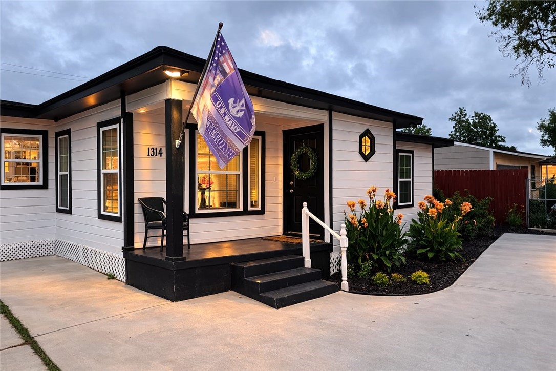 1314 Devon Dr — photo
