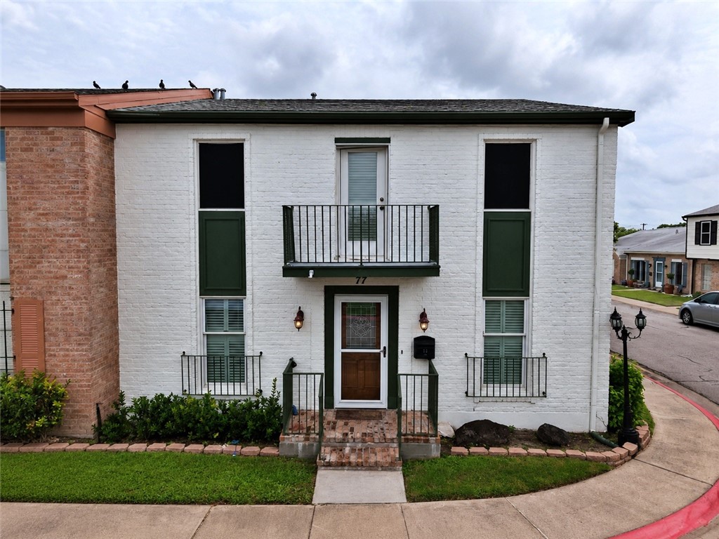 77 Townhouse Unit 77 — photo