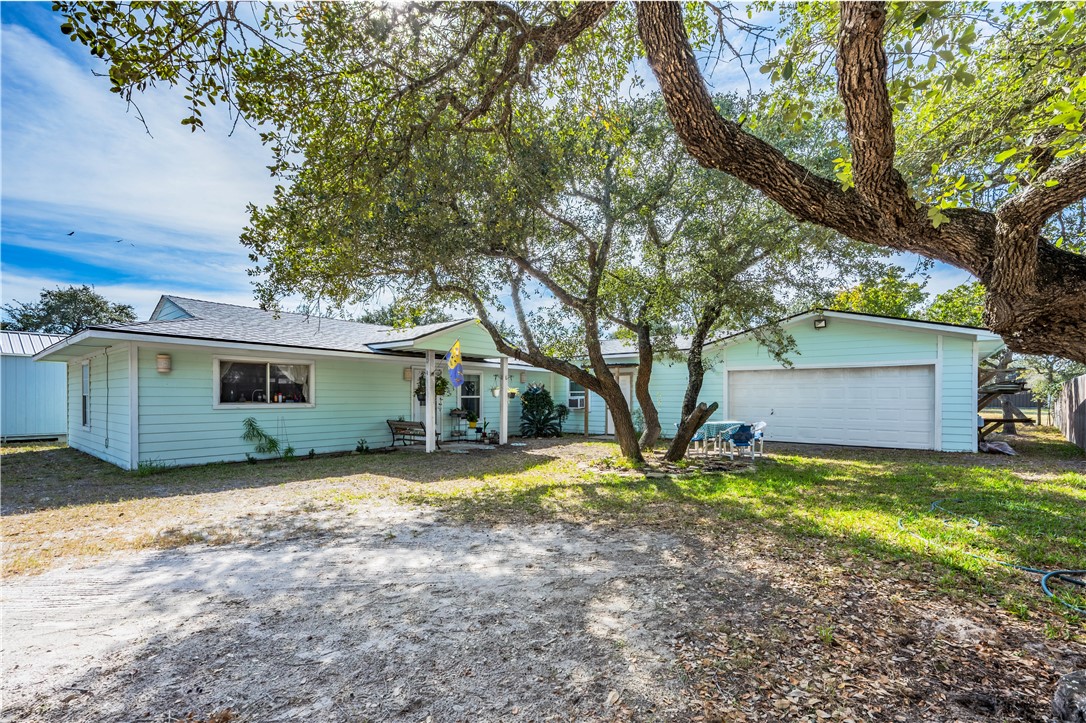 5 Circle Lake Dr — photo