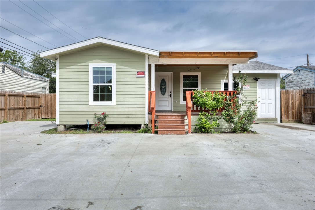 2729 Elizabeth St — photo