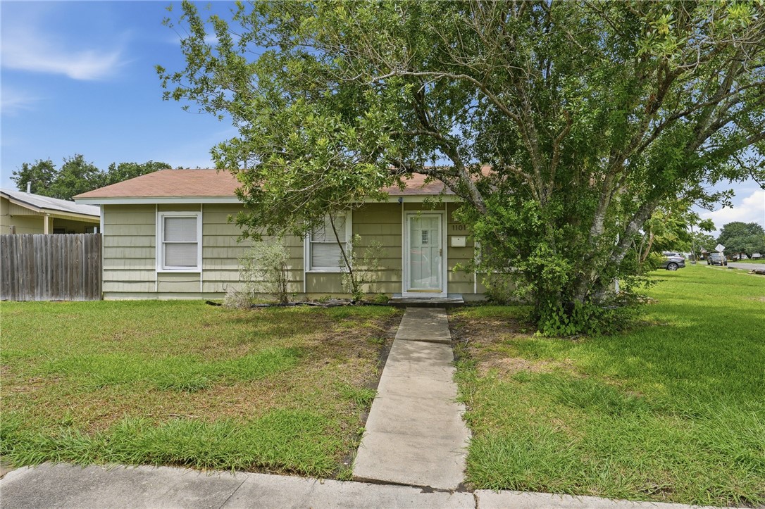 1101 Vance — photo