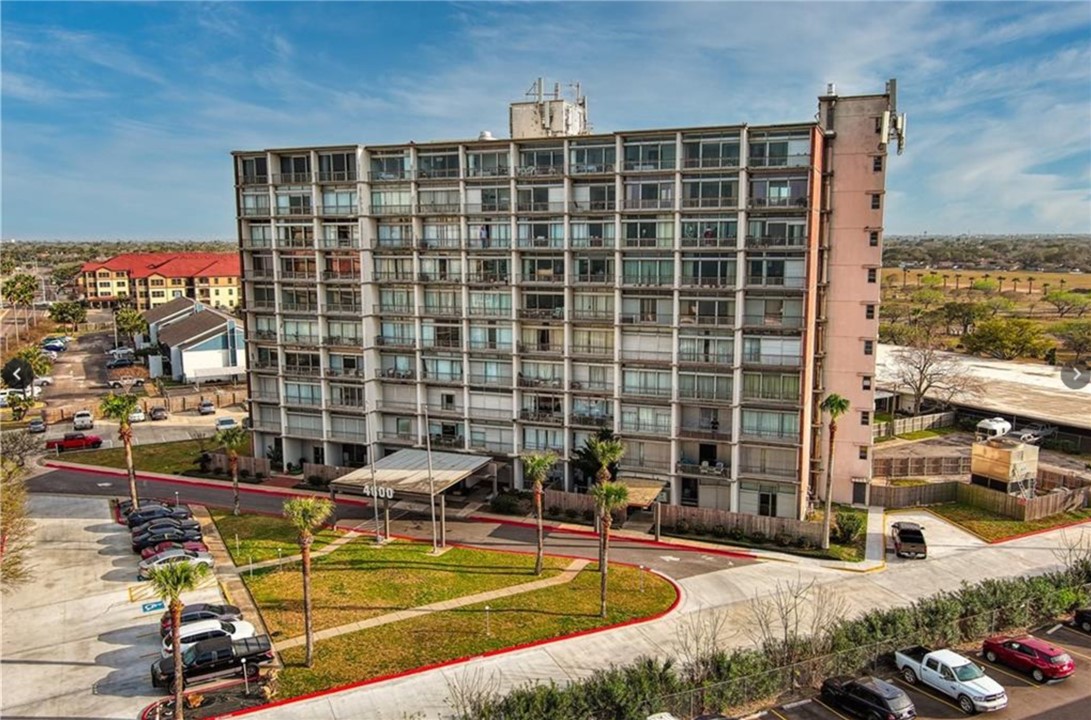 4600 Ocean Dr 308 — photo
