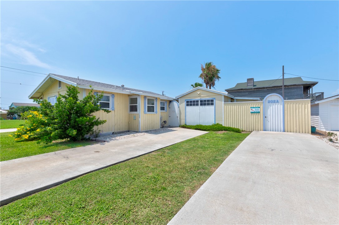 202 Trojan St — photo