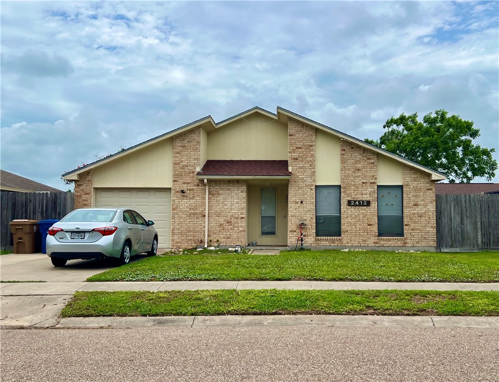 2413 Manitoba Dr — photo