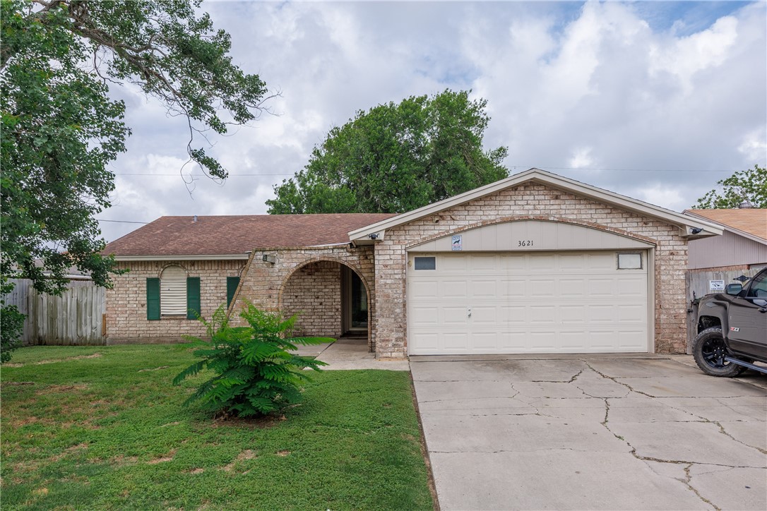 3621 Mendenhall Dr — photo