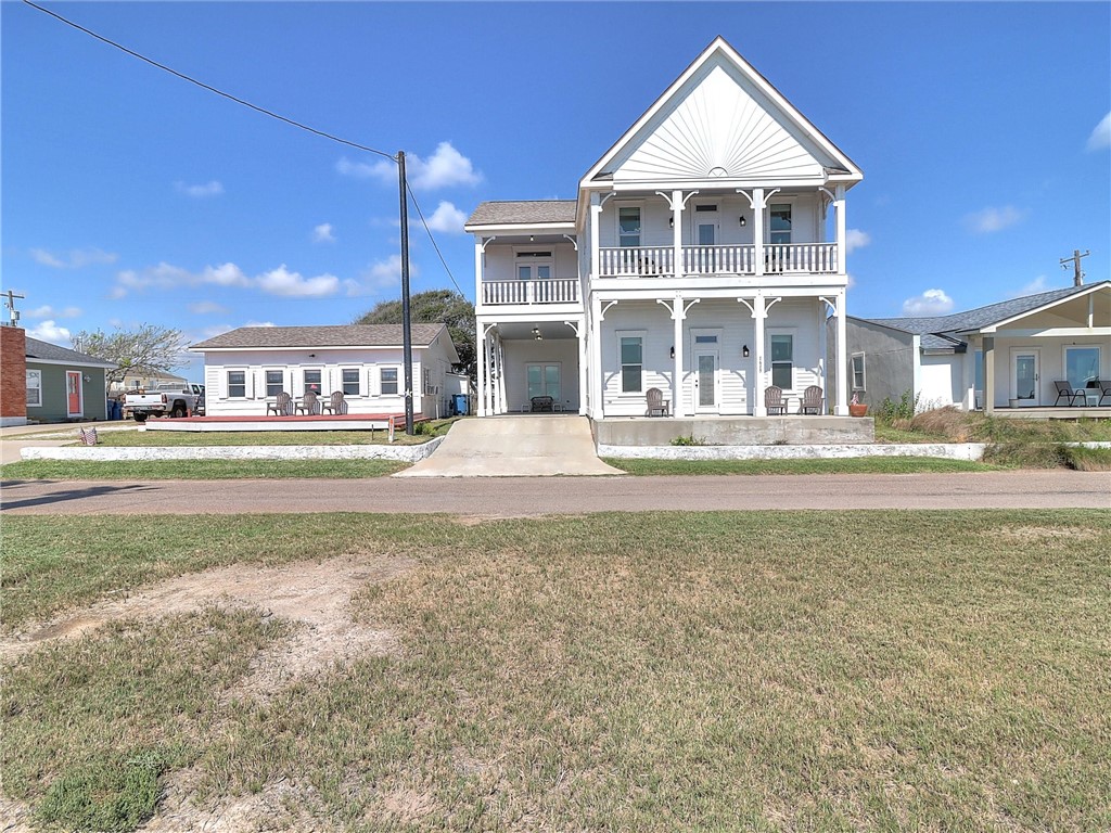 1615 Water St — photo