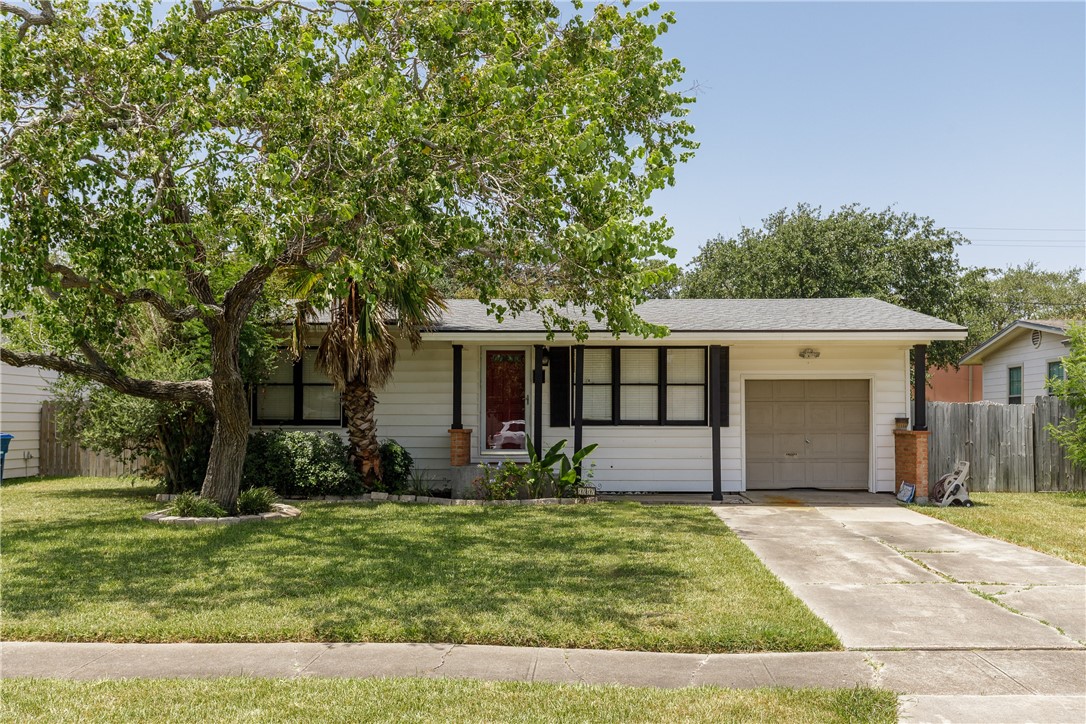 1217 Vance Dr — photo