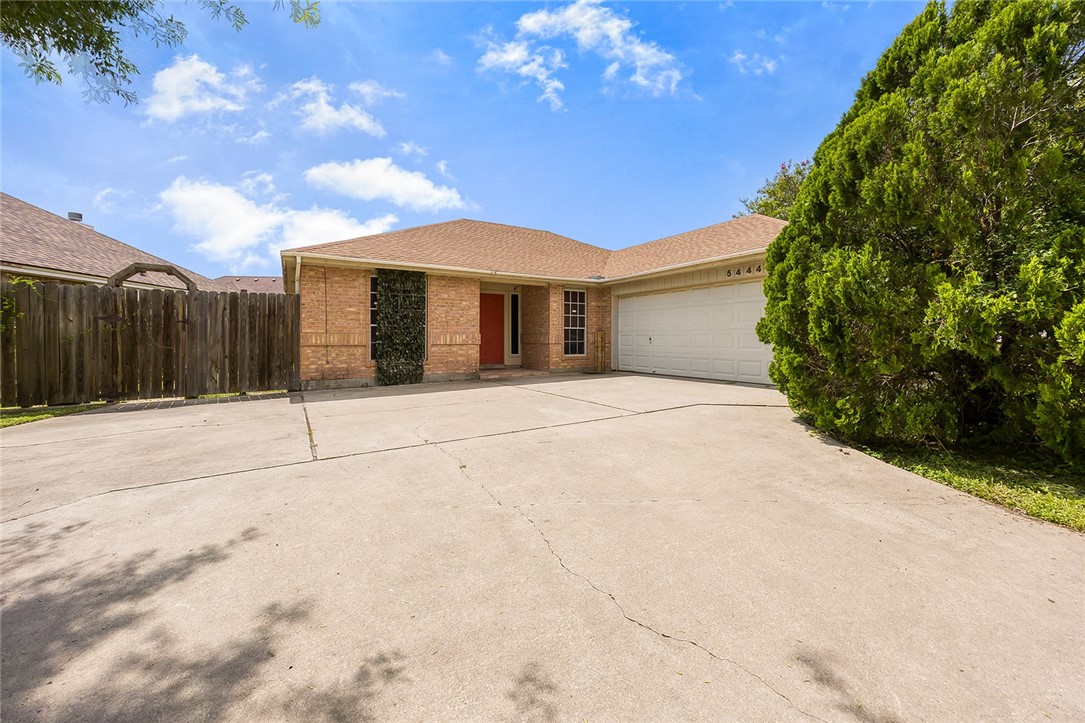 5444 Cypress — photo