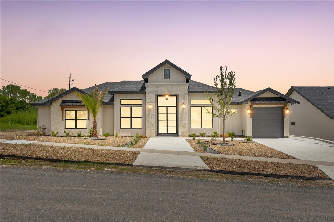 12914 E Redbird Lane — photo