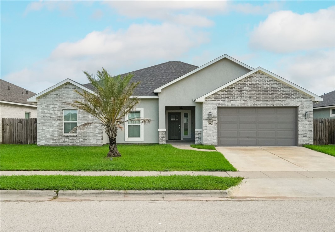 107 Prestwick Dr — photo