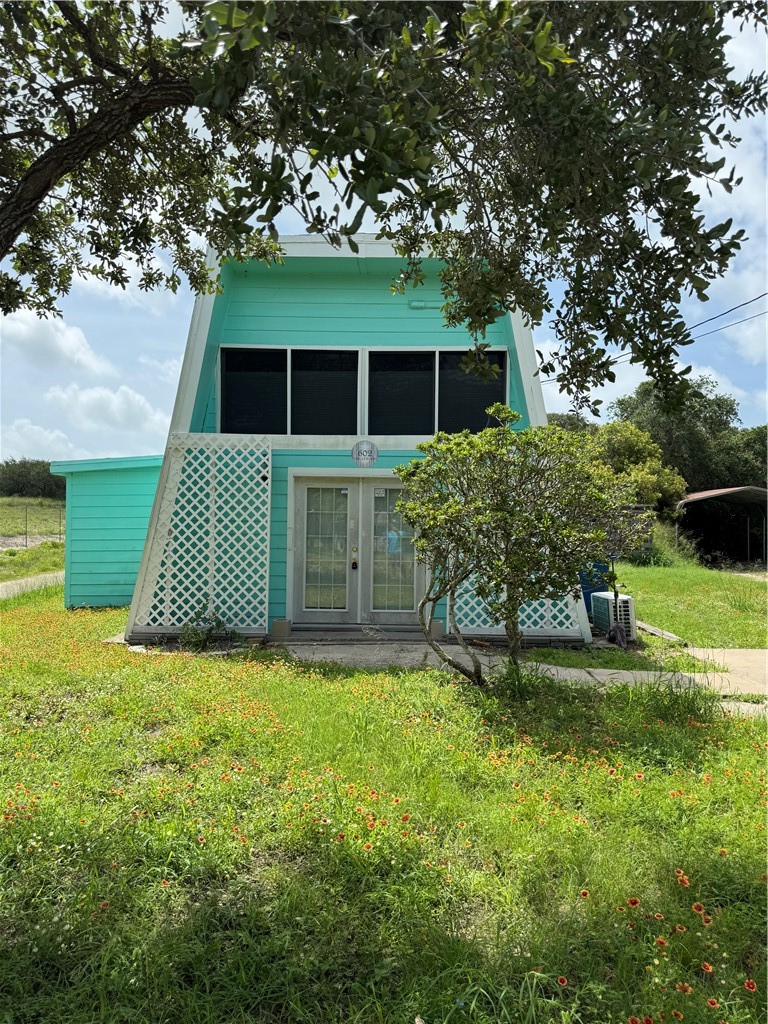 602 Tanglewood — photo