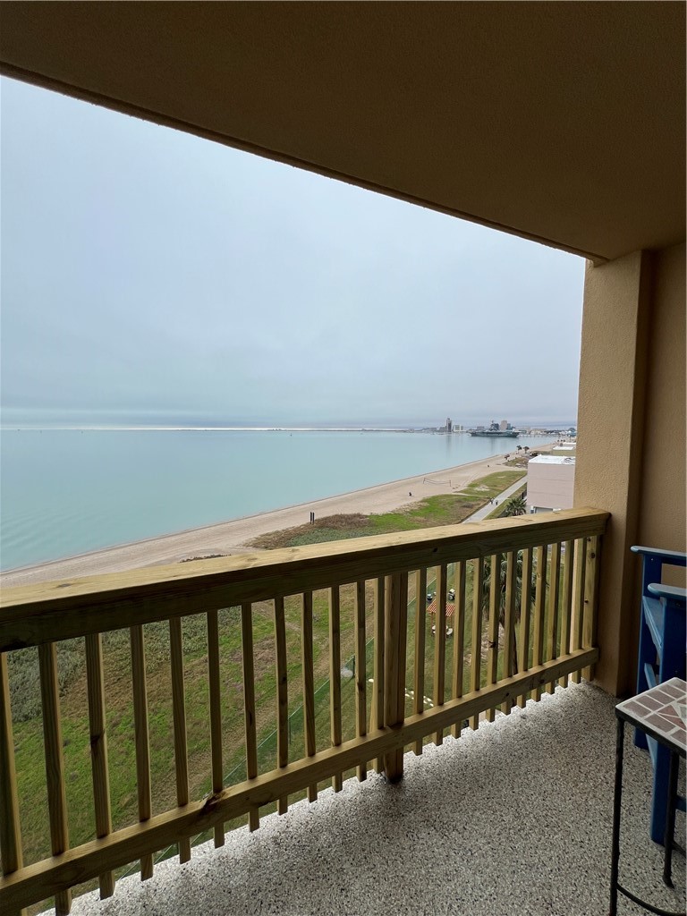 4000 Surfside Blvd 702 — photo