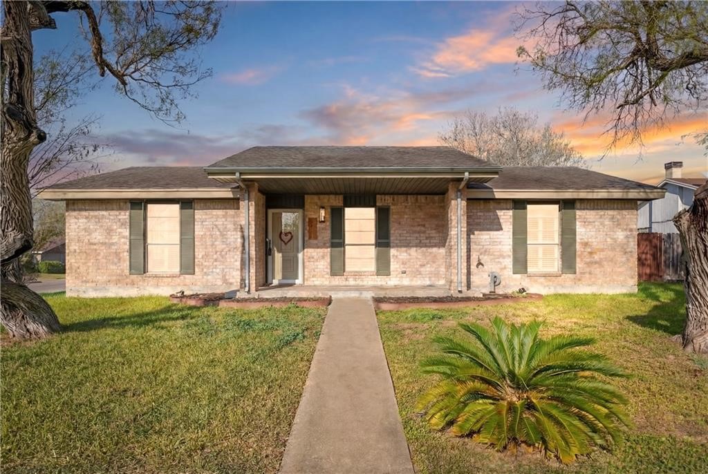 5901 Shadow Wood Dr — photo